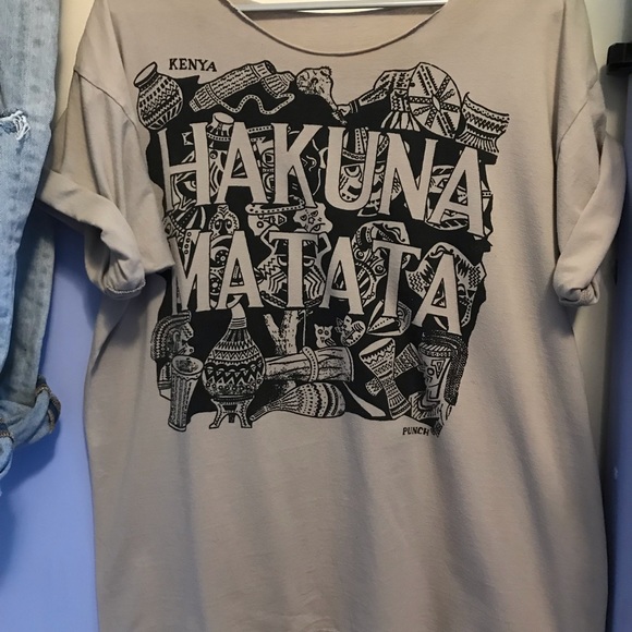 90’s HAKUNA MATATA Raw Neck Hipster T-shirt Tan - Picture 4 of 8